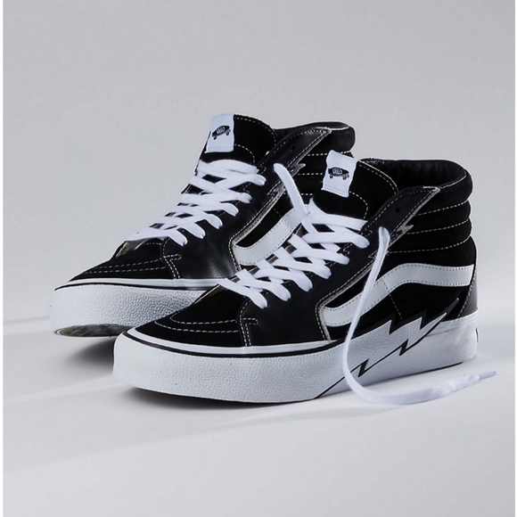 Vault by Vans X Masterminds World Sk8-Hi Bolt VLT L *NWT* - Picture 1 of 14
